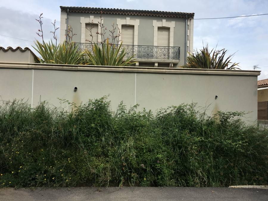 Villa volets roulants rénovée